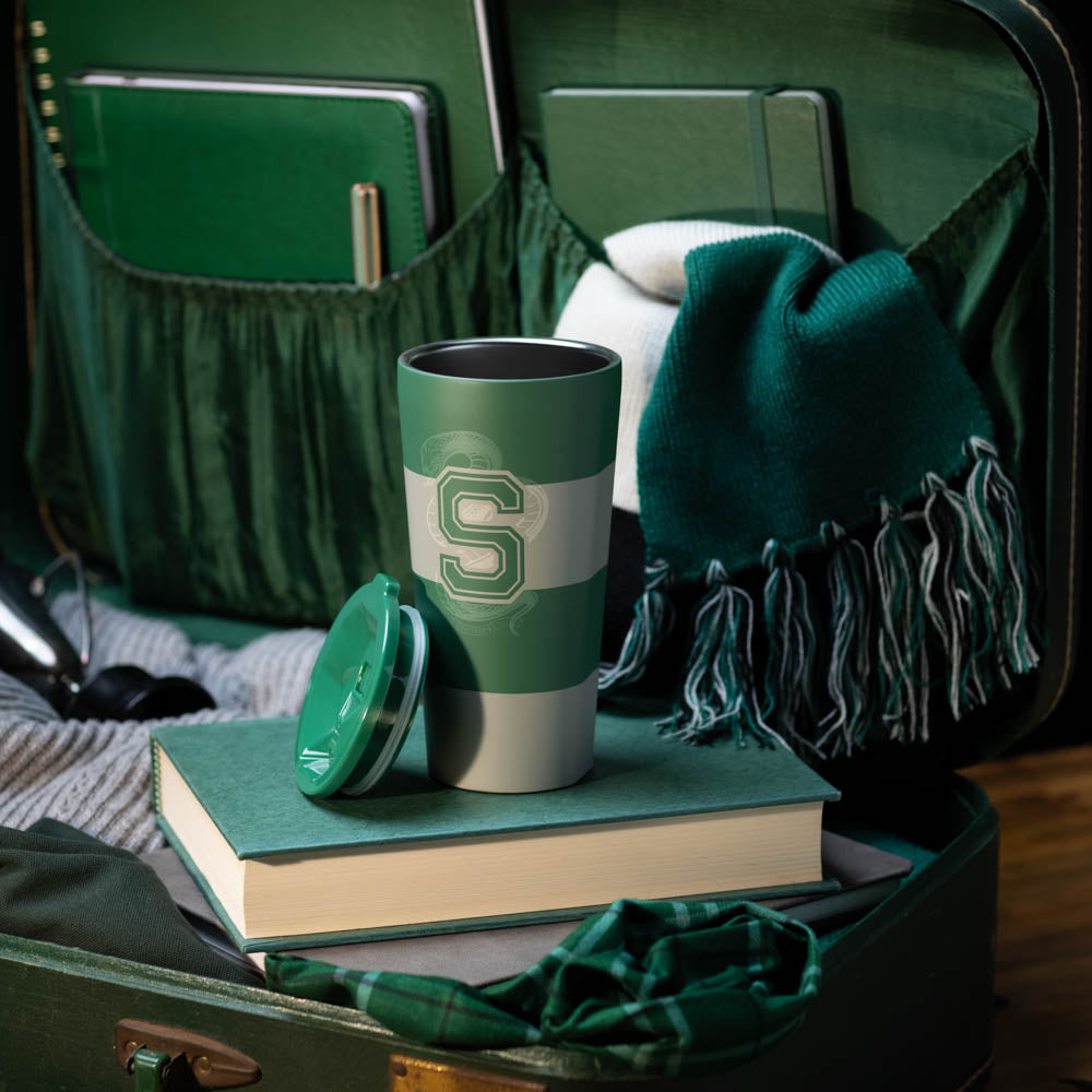 harry-potter-tumbler-f0 84ce9e4c9c5c--HarryPotter-Slytherin-4.jpg
